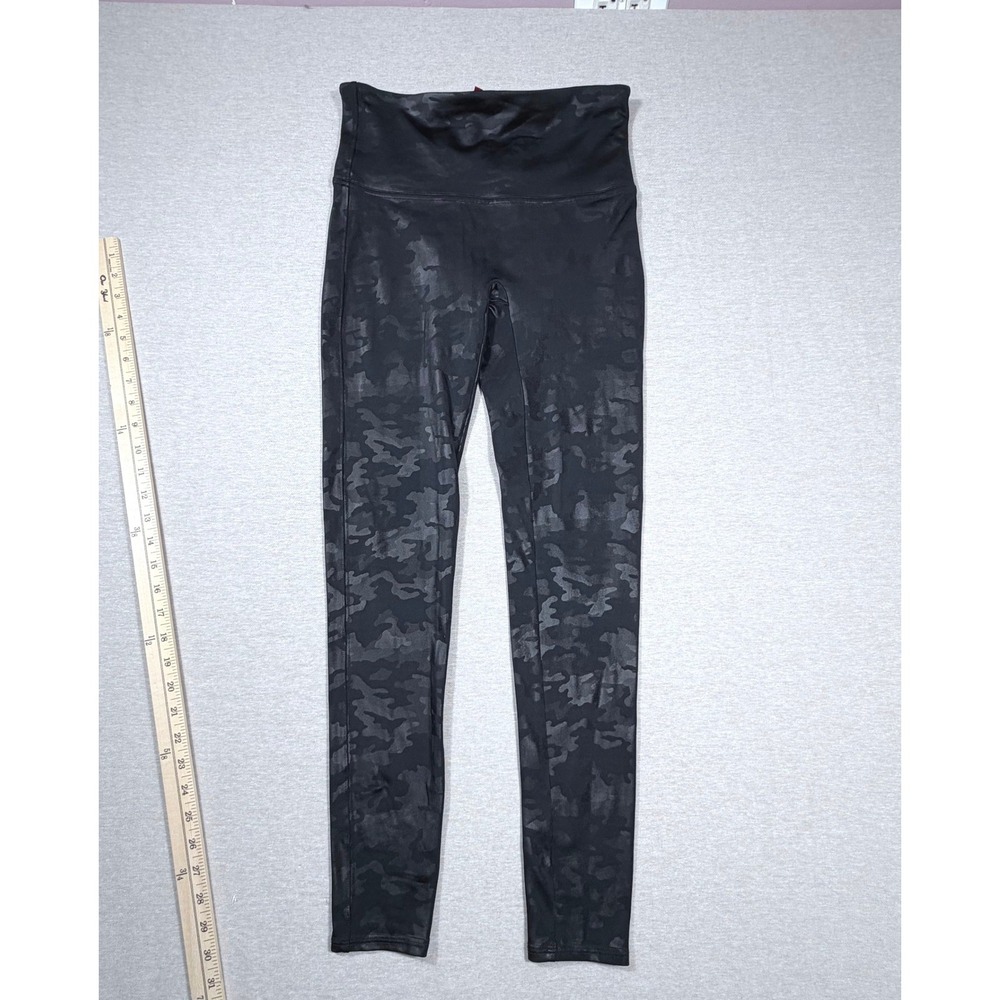 Spanx Faux Leather Camo Legging Black Tonal High Waist Sz Large Yoga Workout Gym